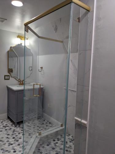 pxl_20230730_202926795_bathroom_pic1_smaller